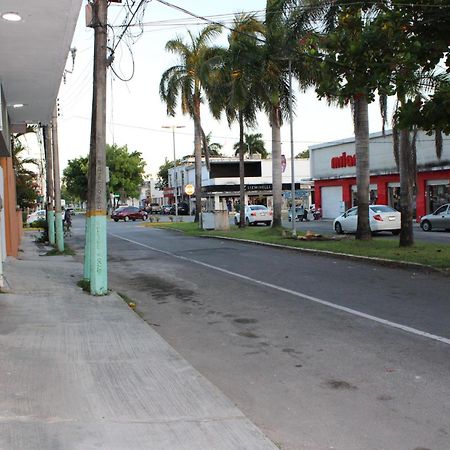 Oyo Hotel Colibri Chetumal Luaran gambar